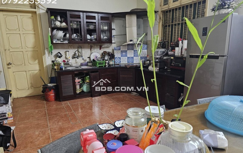 Bán Nhà. Giáp Nhất. Thanh Xuân. Diện Tích. 176m x4 tầng. Mặt tiền 7m.Giá bán 36 tỷ